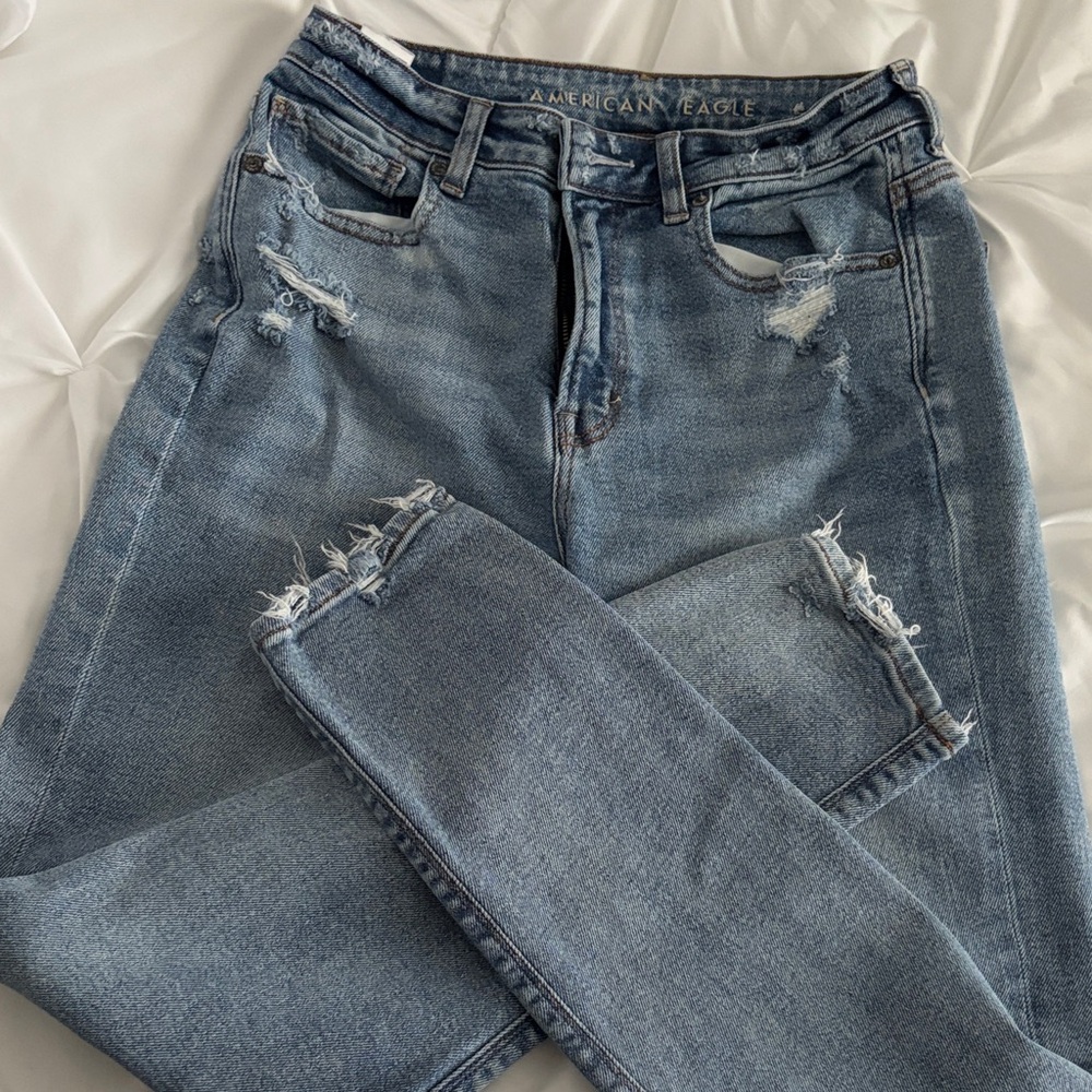 American Eagle Outfitters Women's Light Blue Distressed Skinny Jeans